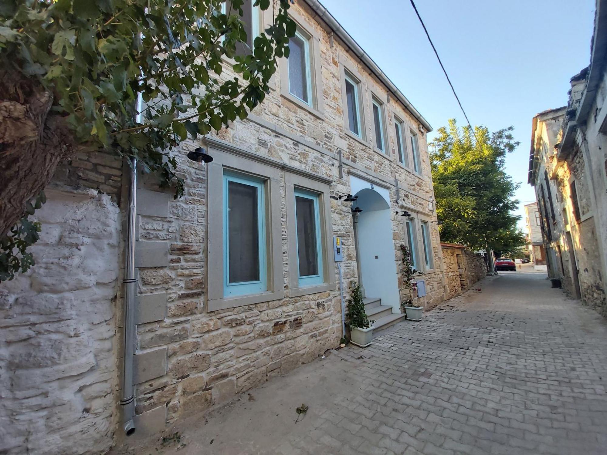 Foça Limon Ağacı Otel *